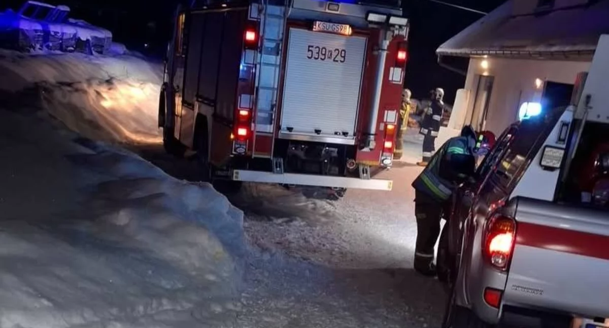 Nocny pożar poddasza w Sidzinie