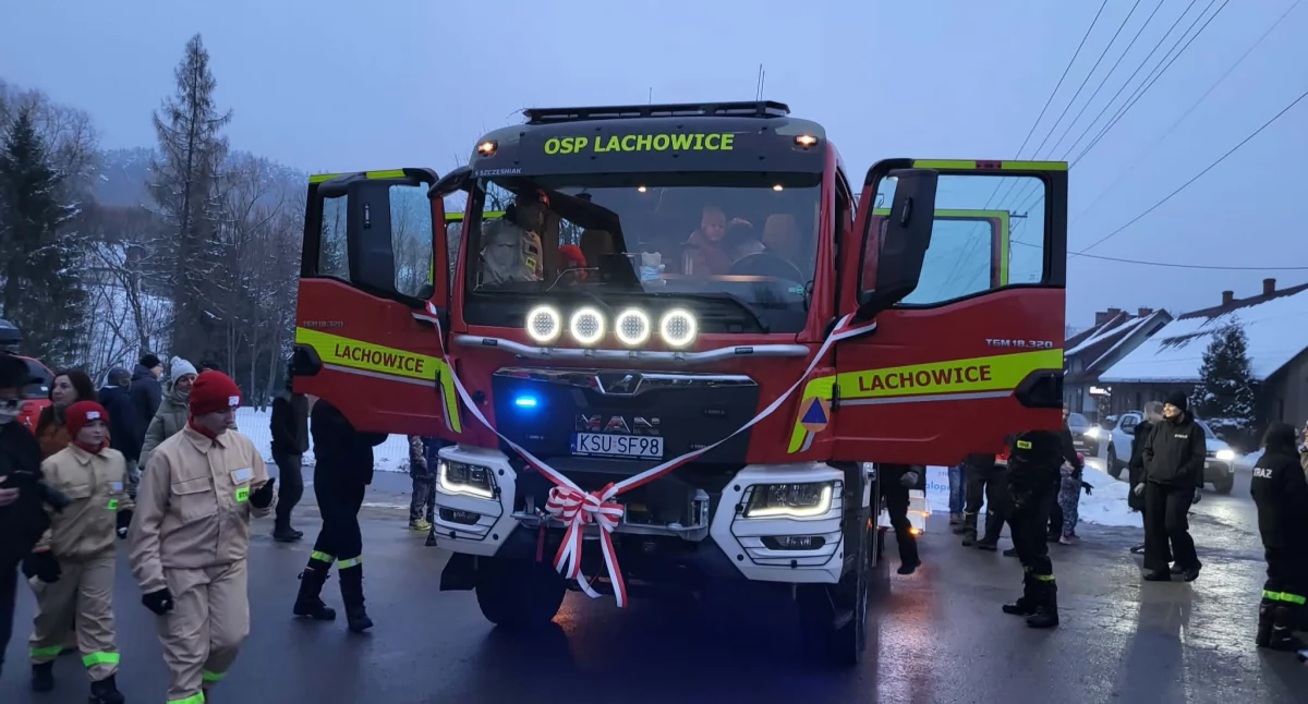 Nowy wóz za ponad 1,3 miliona złotych dla OSP Lachowice 