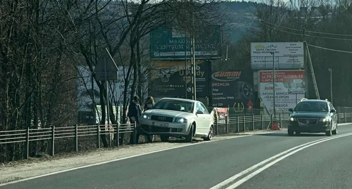 Zdarzenie drogowe w Suchej Beskidzkiej – utrudnienia w ruchu