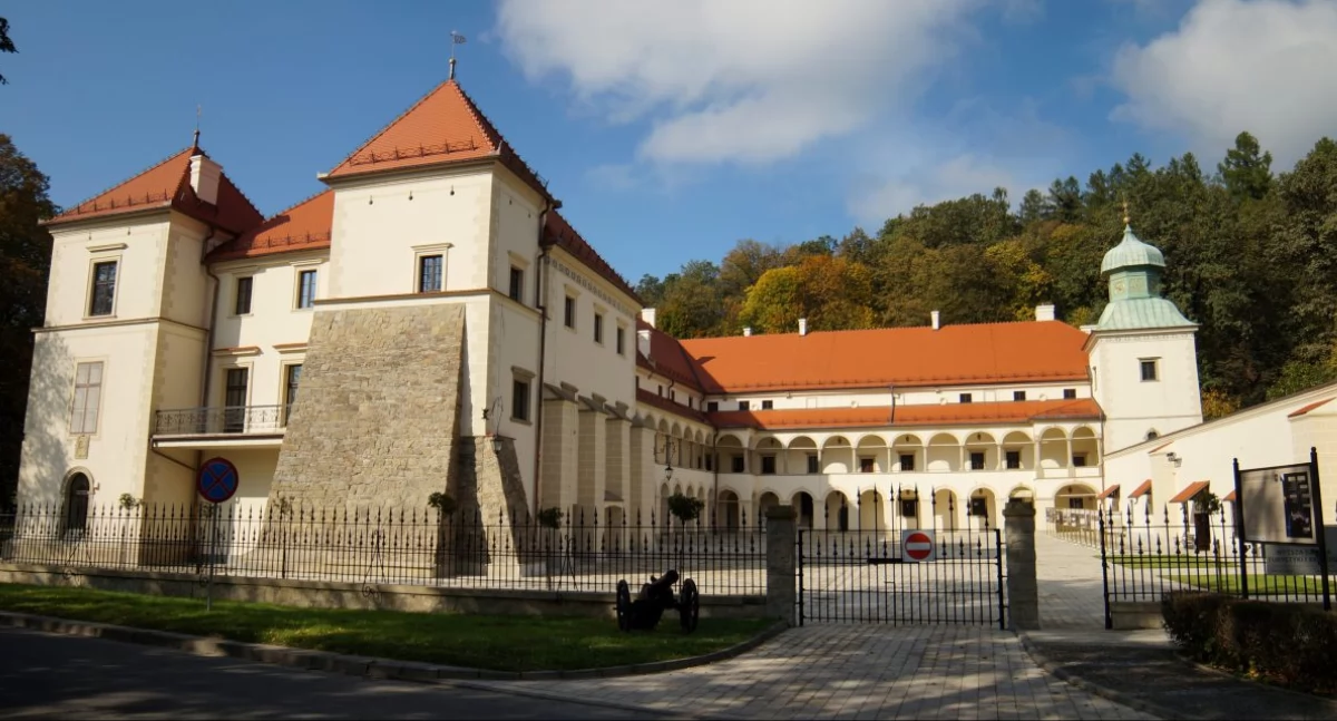 Wygrali, ale nie podpisali. Zaskakujący finał przetargu na ochronę suskiego zamku