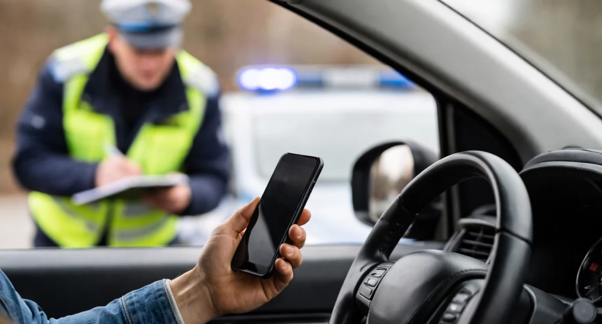 12 punktów w kilka sekund. Uwaga na telefon podczas jazdy
