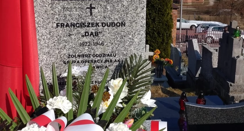 Narodowy Dzień Pamięci Żołnierzy Wyklętych-Niezłomnych. Poświęcenie nagrobka śp. Franciszka Dudonia ps. „Dąb”