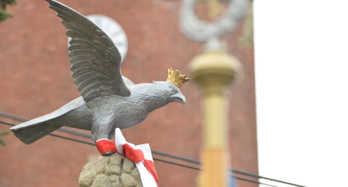 Historia odnowiona za 46 tysięcy złotych - zakończono kolejną renowację pomnika w Zembrzycach