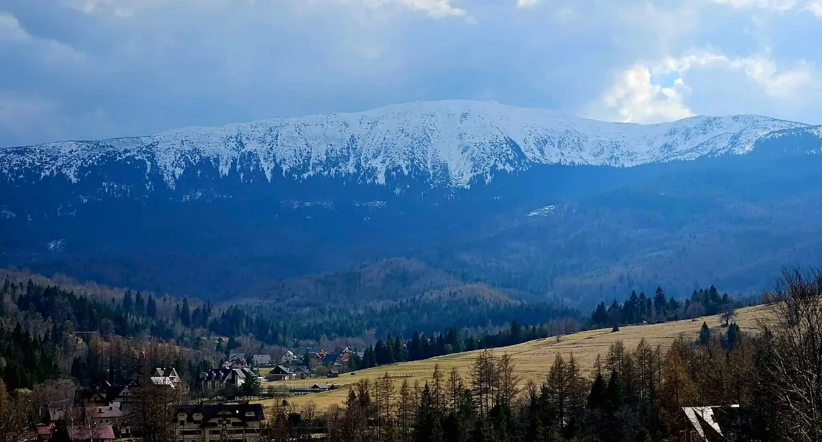 Zima wraca na drogi? Niebezpieczne warunki w regionie