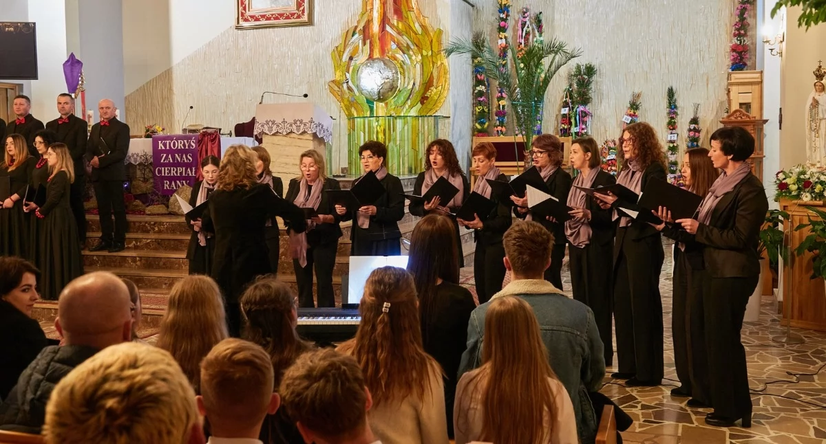 Stabat Mater wybrzmiało w Toporzysku.