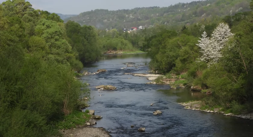 PODBABIOGÓRZE ZNANE I NIEZNANE –  Skawa w Makowie cz. I