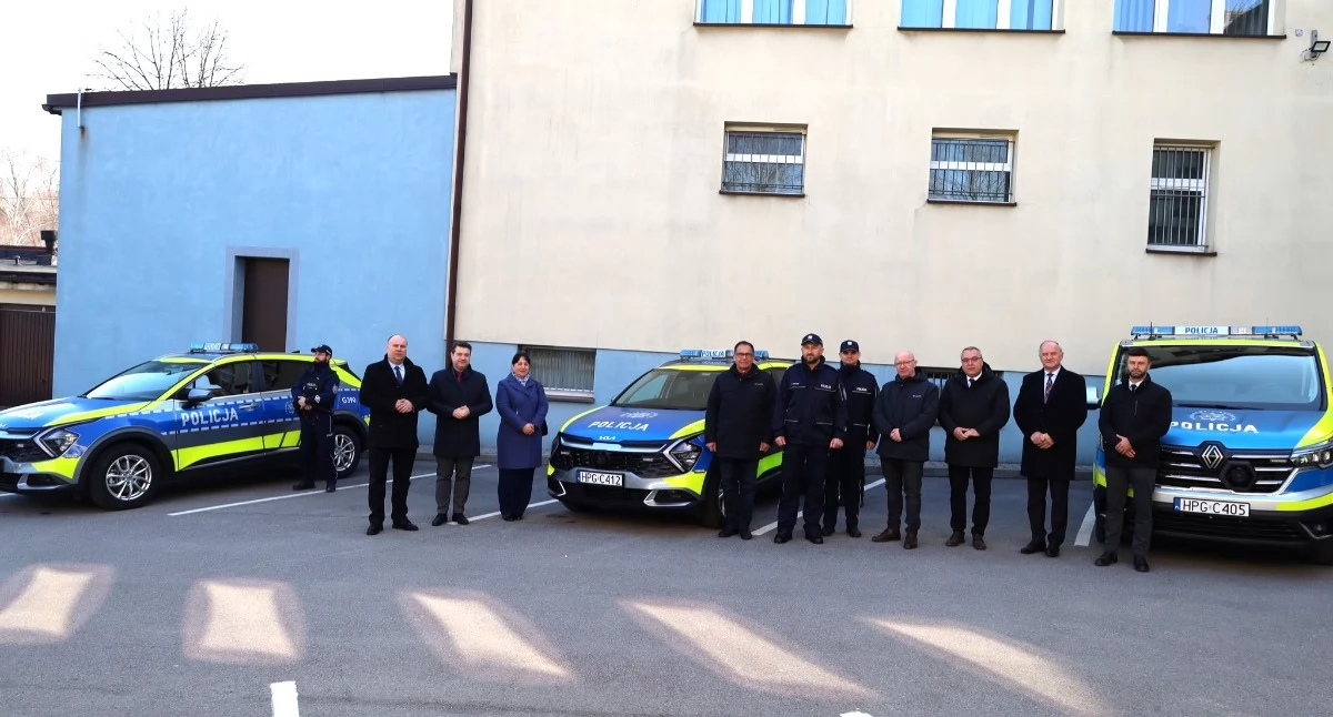 Nowe radiowozy w powiecie suskim. Policjanci już wyjechali na drogi