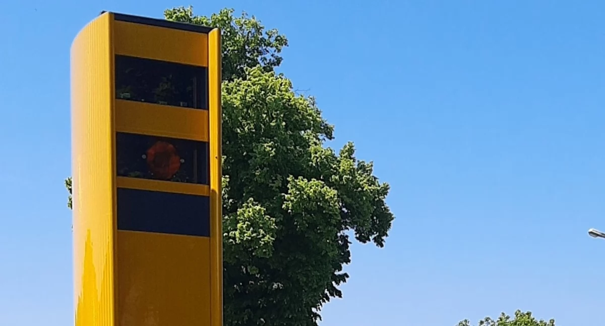 Koniec „postrachu kierowców” w Krzyszkowicach. Rekordowy fotoradar zmienia lokalizację
