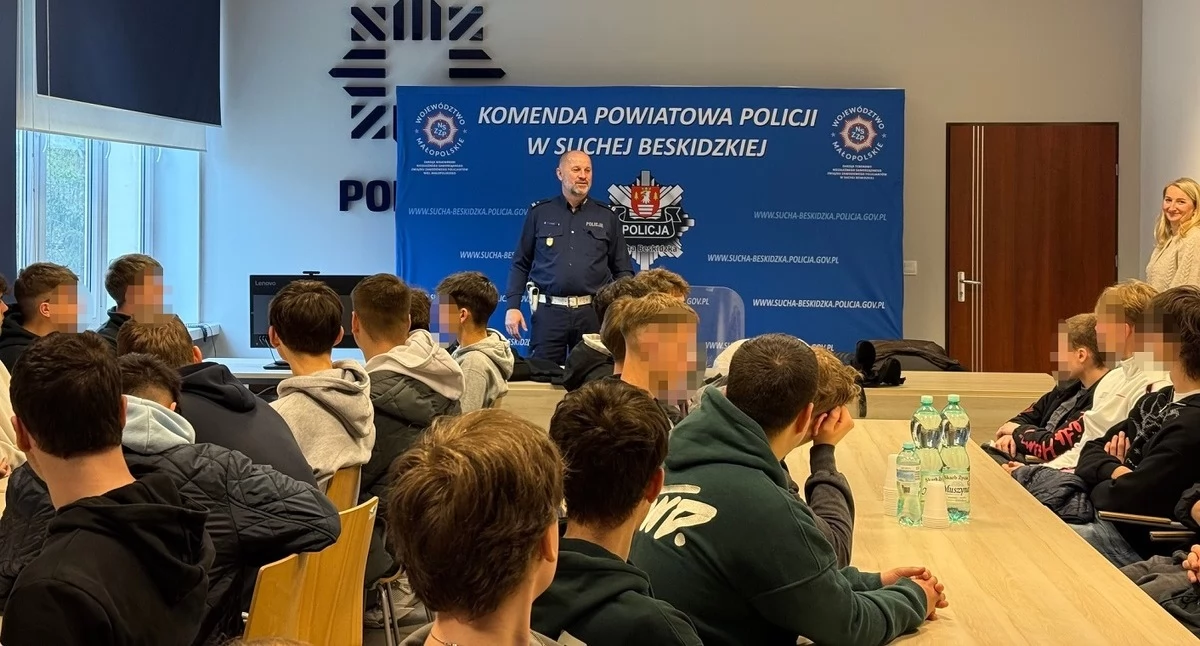 Młodzi kierowcy pod lupą. Policja uczy odpowiedzialności na drodze