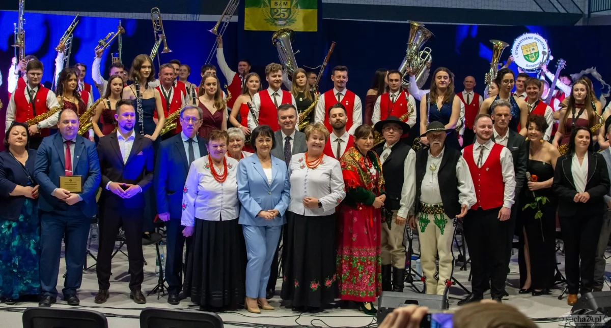Jubileuszowy Koncert 25-lecia 1. Stowarzyszenia Muzycznego Śleszowice