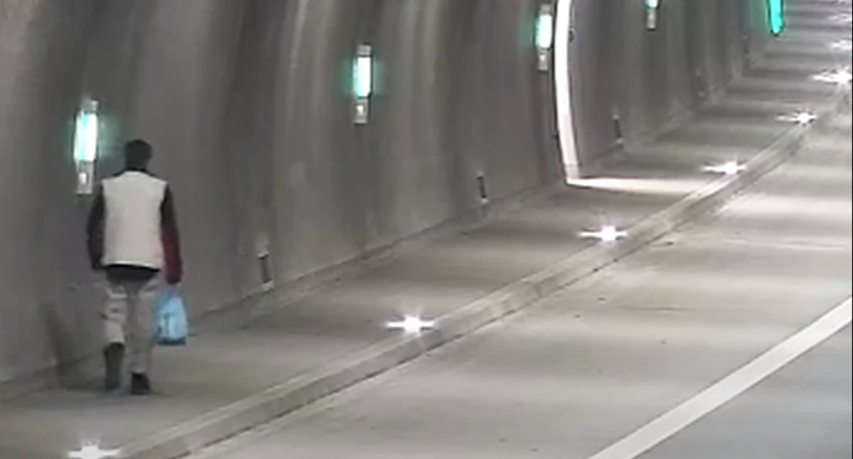 Pieszy w tunelu pod Luboniem Małym. Interweniowała policja