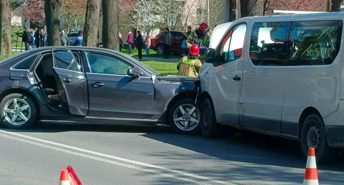 Policja podsumowuje karambol w Suchej Beskidzkiej. Cztery auta, jedna osoba w szpitalu