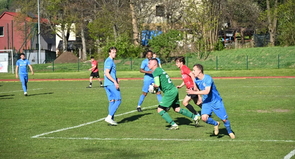 OKRĘGÓWKA: Derby Babiej Góry z Narożem tylko dla wytrawnych koneserów