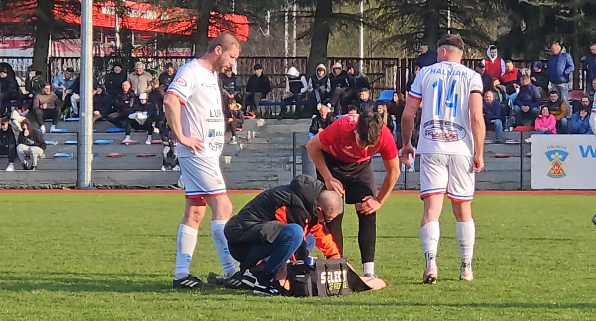 OKRĘGÓWKA: Halniak nieskuteczny, Olimpia bezlitosna