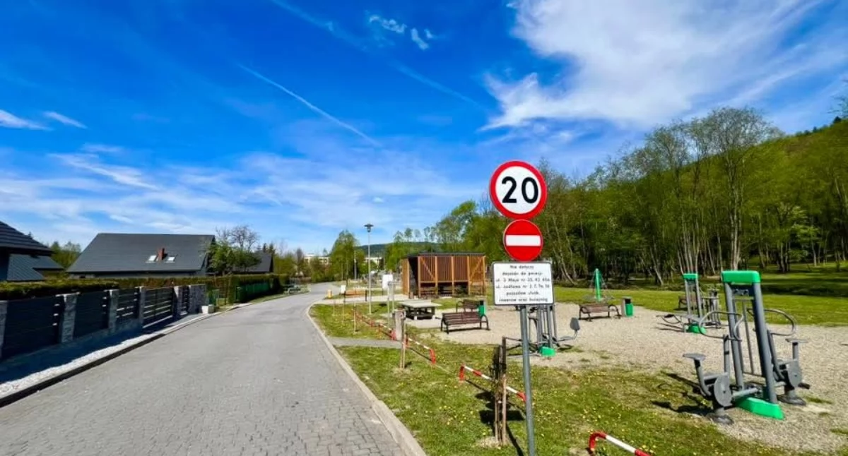 Zakaz wjazdu na ul. Jodłową. Bezpieczeństwo dzieci na pierwszym miejscu