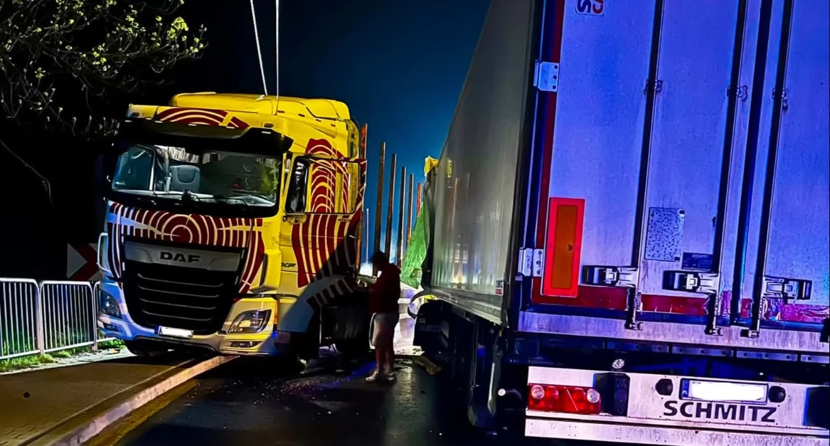 Nocne zderzenie ciężarówek w Makowie Podhalańskim