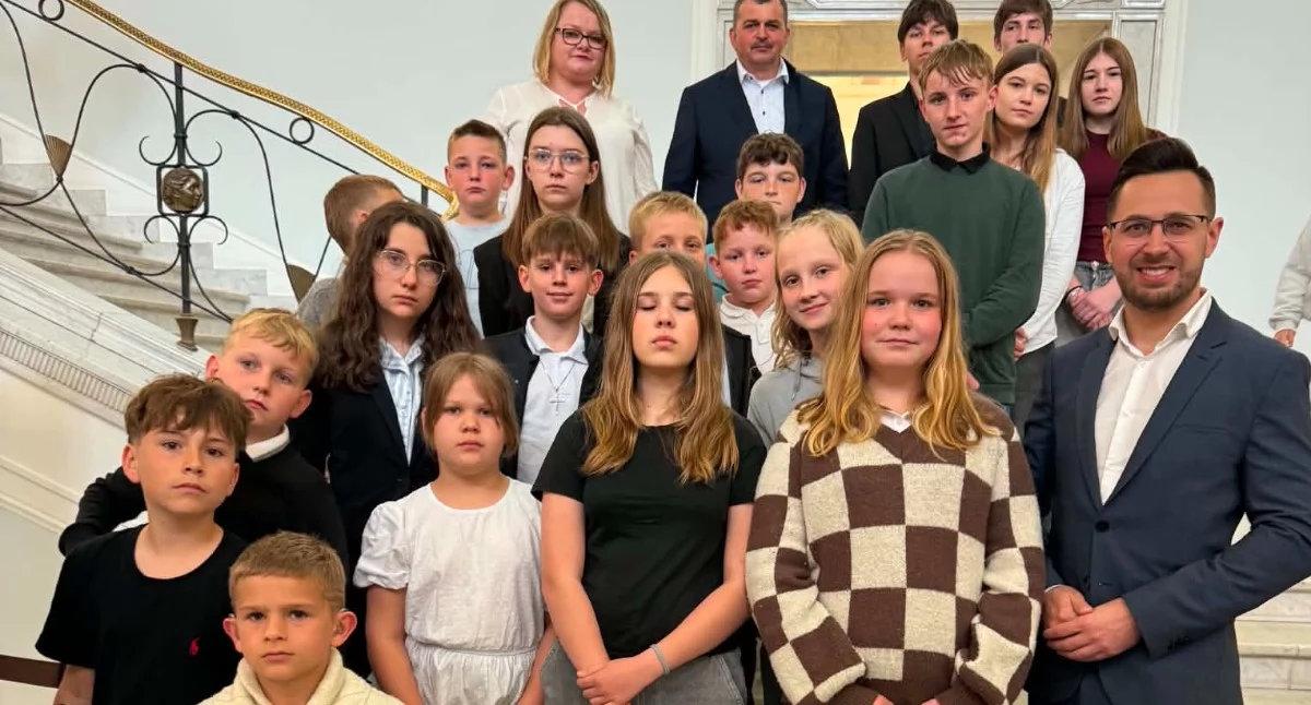 Młodzi strażacy z Lachowic w Sejmie. To była „żywa lekcja WOS”