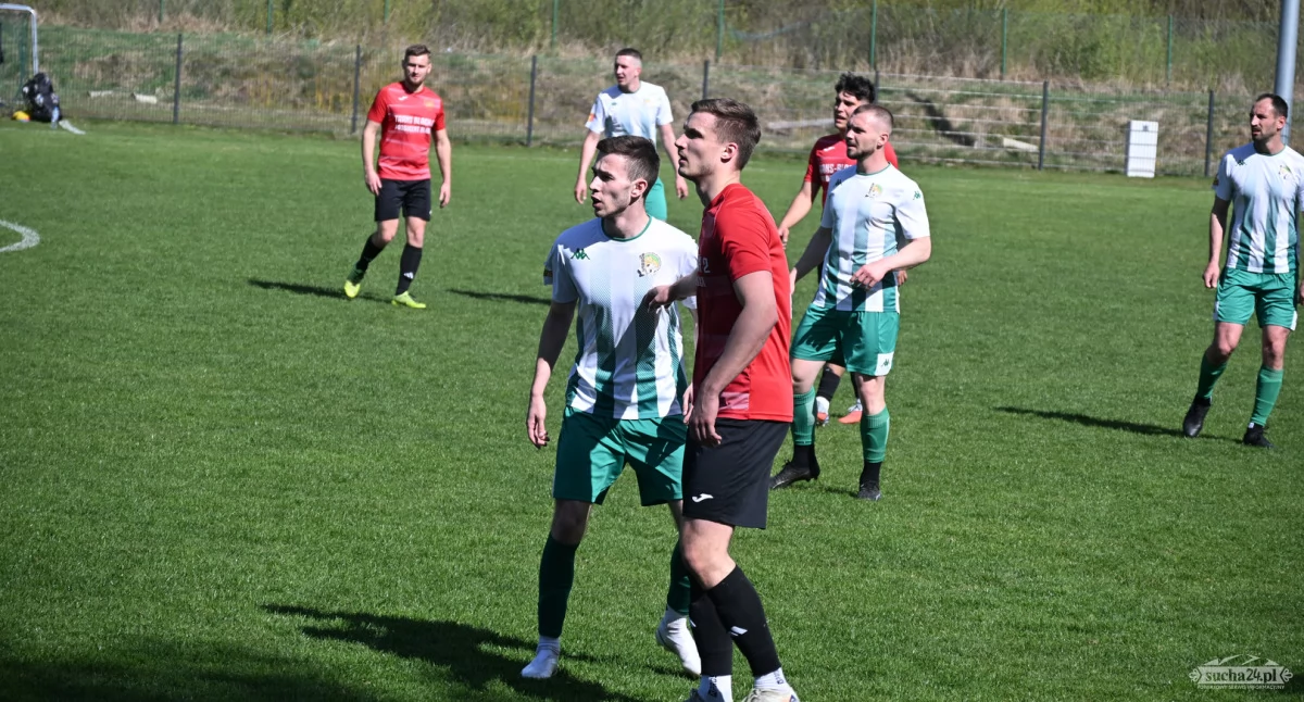 Piłkarski weekend: Mecz o wszystko Jordana, derby wielkiej wagi w Suchej Beskidzkiej, zbiórka w Juszczynie, Maków chce świętować, Lachy z Garbarzem o prestiż i nie tylko
