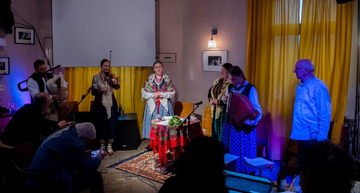 Babiogórskie bajania improwizowane - gwara i jazz. 