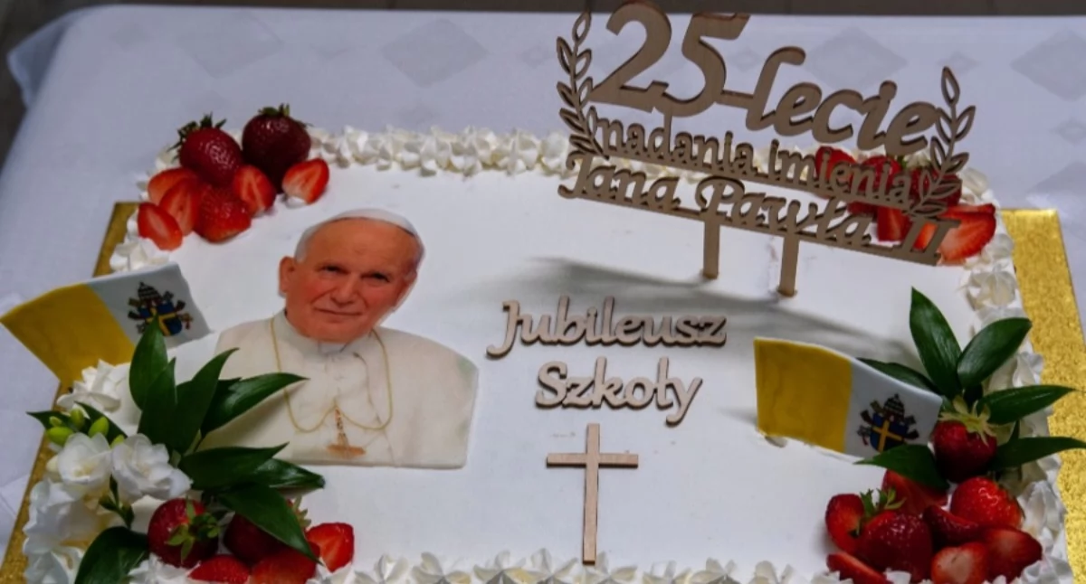 Ćwierć wieku z Janem Pawłem II. Wyjątkowy jubileusz szkoły w Łętowni