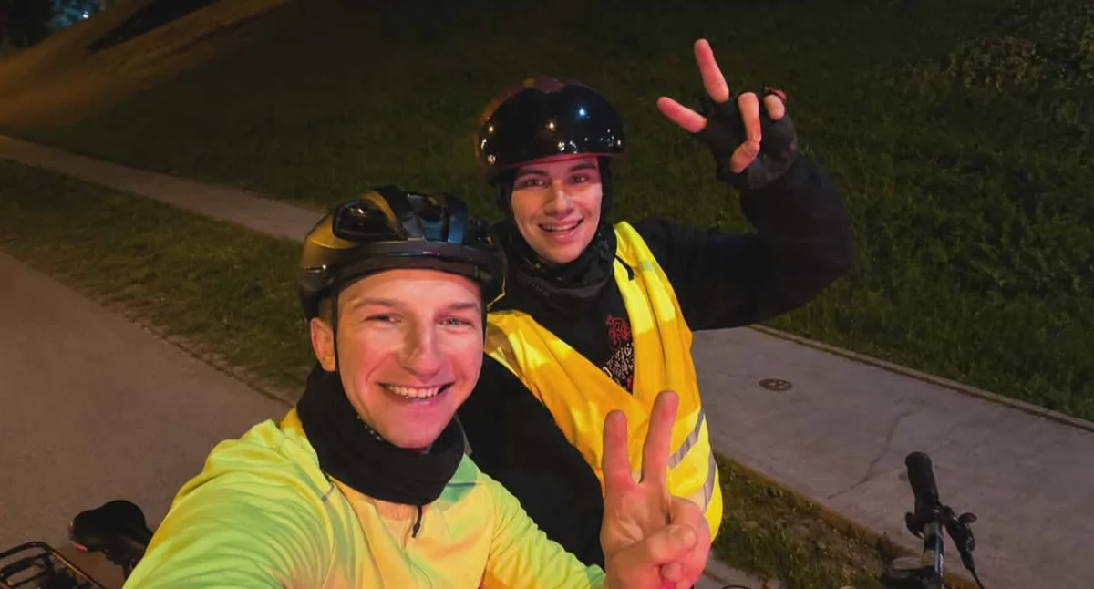 Szymon Pająk jedzie z Łatwogangiem do Gdańska