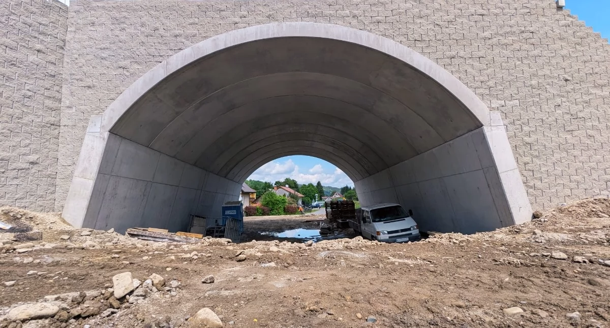 Tunel w Lachowicach coraz bliżej finału. Tak zmienia się jedna z najważniejszych inwestycji w gminie Stryszawa