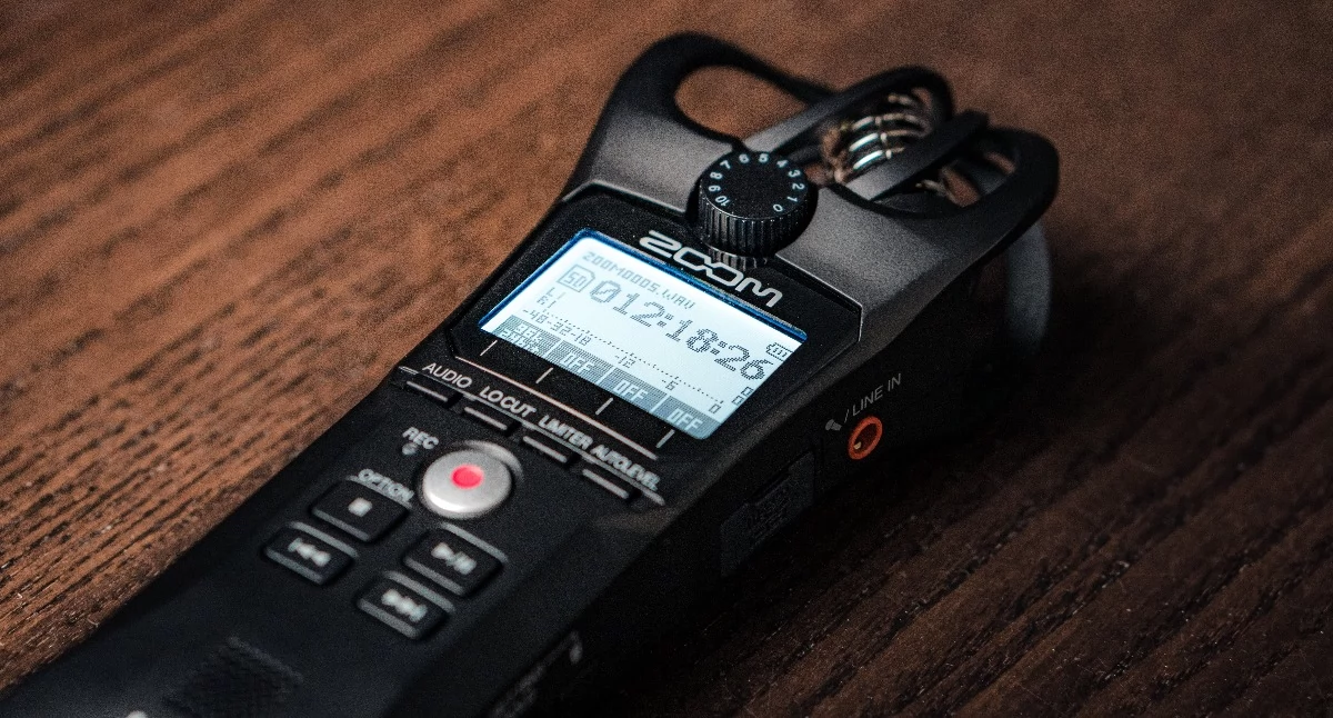 Czym różnią się podsłuchy GSM od podsłuchów radiowych?