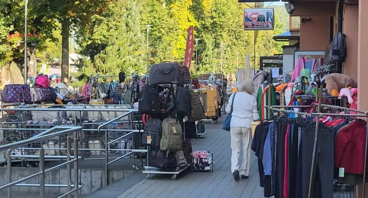Jak wyglądałaby Sucha Beskidzka bez reklam? Uchwała krajobrazowa coraz bliżej granic powiatu suskiego