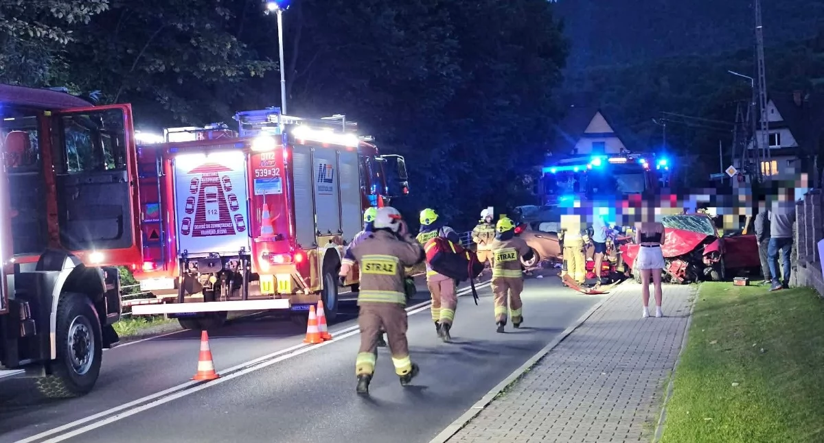 (AKTUALIZACJA) Poważny wypadek w Skawicy, droga jest zablokowana