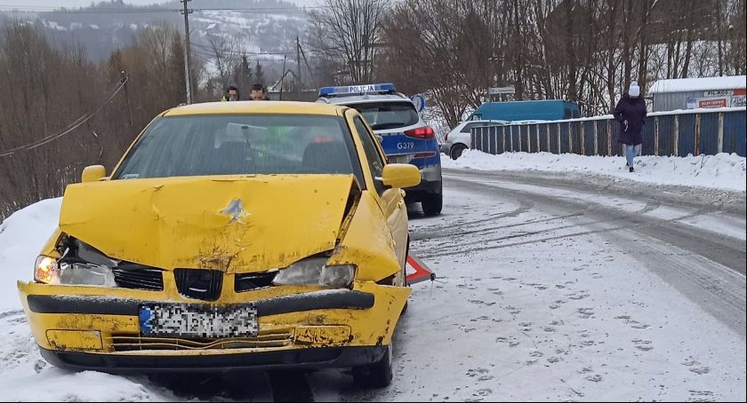 Popołudniowe wymuszenie pierwszeństwa  w Żarnówce 