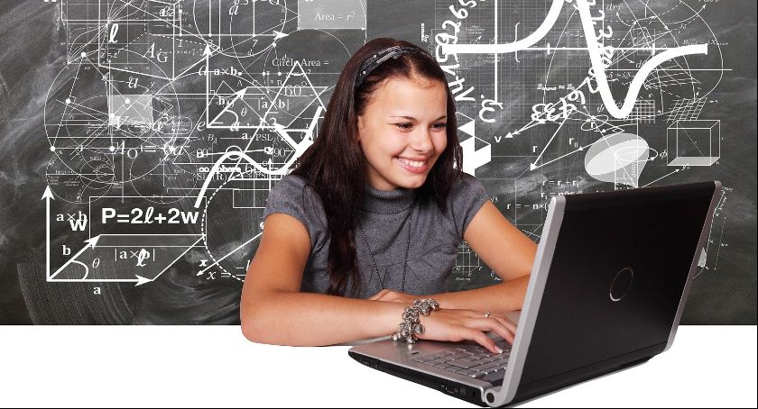 Maków otrzymał kolejną dotację na zakup laptopów 