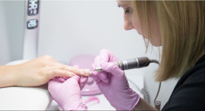 Deszcz nagród spadł na Elwirę Listwan. Na manicure i pedicure zna się jak mało kto! 