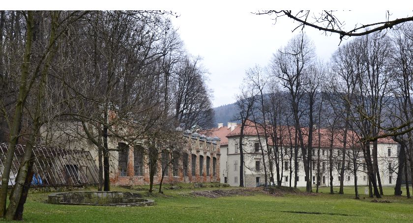 Sucha ma plany i środki na ich realizację. Najpierw trzeba uzyskać zgodę konserwatora i przygotować projekty 