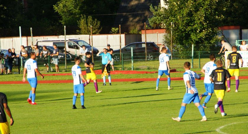 Zagrają, nie zagrają... Nie zagrają! Co najmniej do 18. kwietnia amatorska i młodzieżowa piłka nadal zamknięta