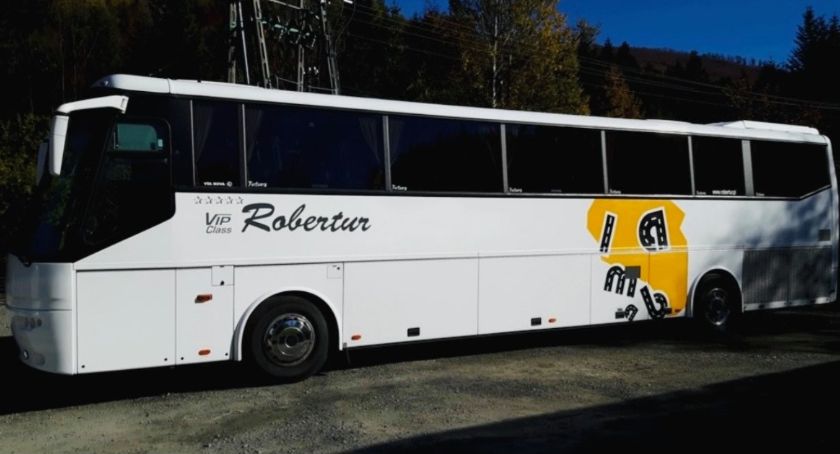 Autobusem  z Zawoi do Gdyni, Władysławowa, Ostrowa, Jastrzębiej Góry, Karwi, Łeby i  Rowów! 