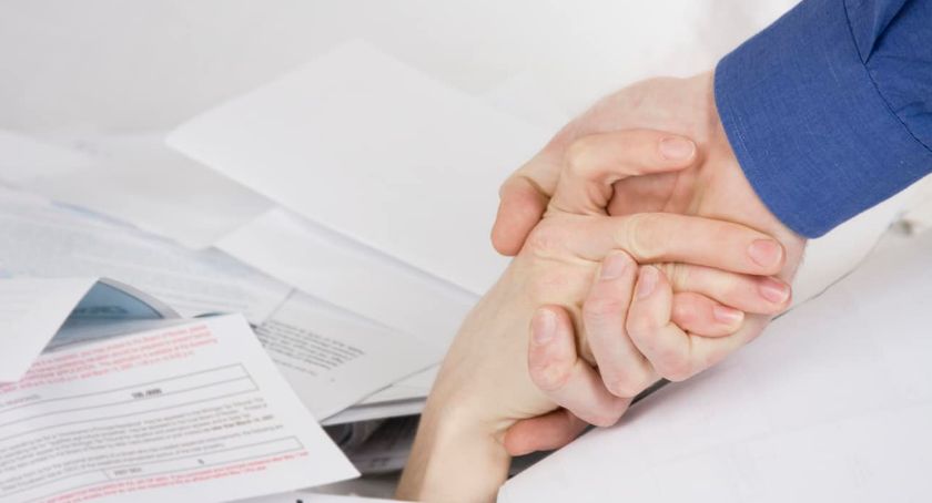 Jak doświadczyć poczucia ulgi od długów i spłacić zobowiązania? Organizacja własnych finansów