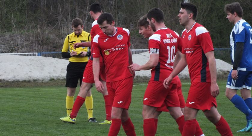V-LIGA: Działo się! Gole za golem! Basiura ratuje Tempo w 94 minucie, młodzież Babiej Góry postrzelała, Halniak o gola lepszy od Sokoła, a Dudzic wciąż przekleństwem Garbarza
