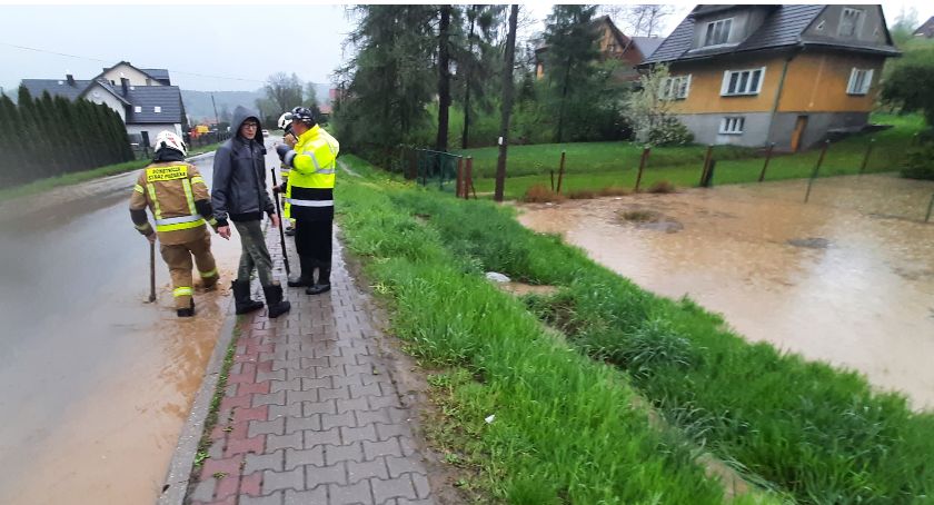 Po burzach i ulewach doszło do podtopień (wideo)