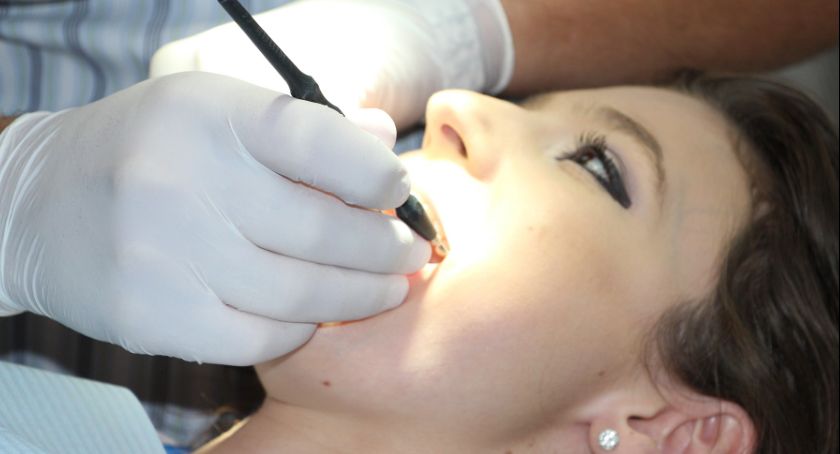 Jak wybrać dobrego dentystę?