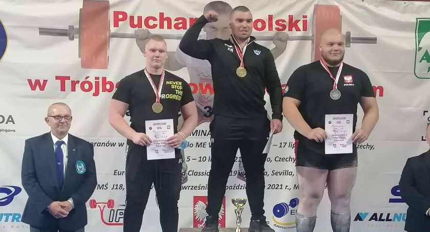 Aleksander Chowaniak ponowie dał pokaz siły. Nikt nie wycisnął tyle, co zawojanin! 