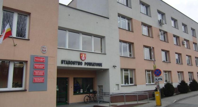 Starostwo Powiatowe przywróciło bezpośrednią obsługę mieszkańców