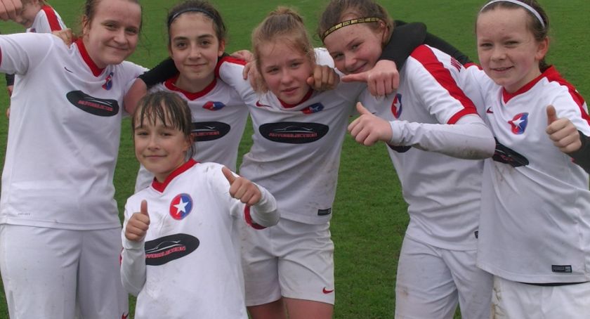 Nicola Madejczyk i Natalia Skrok wicemistrzyniami Polski w piłkę nożną U-13!