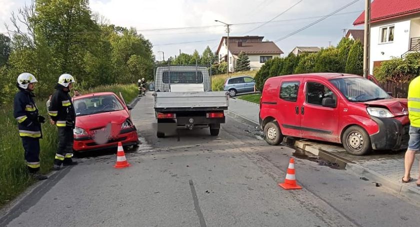 Sprawca z mandatem, pokrzywdzony bez dowodu rejestracyjnego 