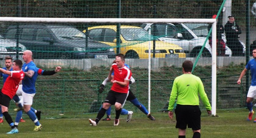 Piłkarska środa: Podwójne derby, czyli Żuraw podejmie Naroże, a Strzelec Jałowca
