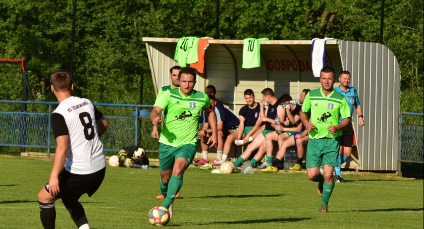 V-LIGA CHRZANOWSKA: Piknik w Białce, hat-trick Ezeha w Jaworznie, wszystkie grzechy Babiej Góry, Halniak posypał się po przerwie