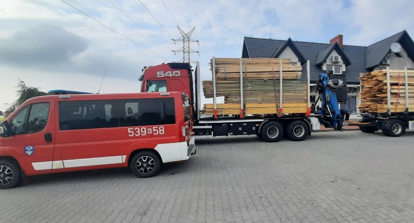 Pomoc dla pogorzelców z Nowej Białej płynnie nieustannie. Kolejny transport darów z Bystrej Podhalańskiej 
