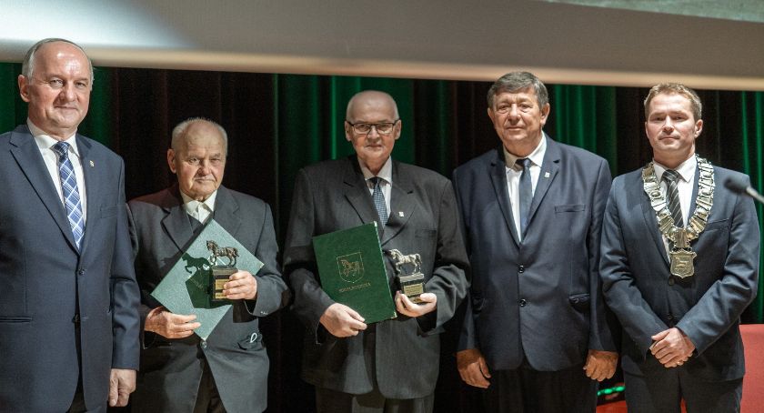 Obecny radny i były naczelnik miasta otrzymali honorowe tytuły 