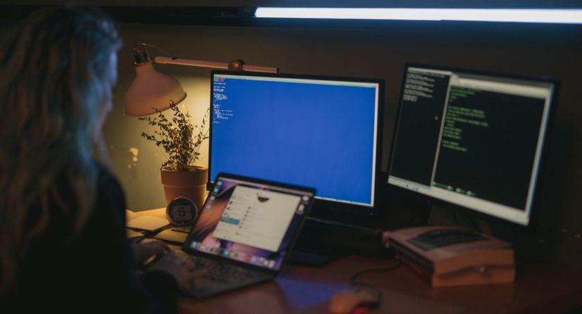 Co to jest exploit i jakie zagrożenie powoduje?