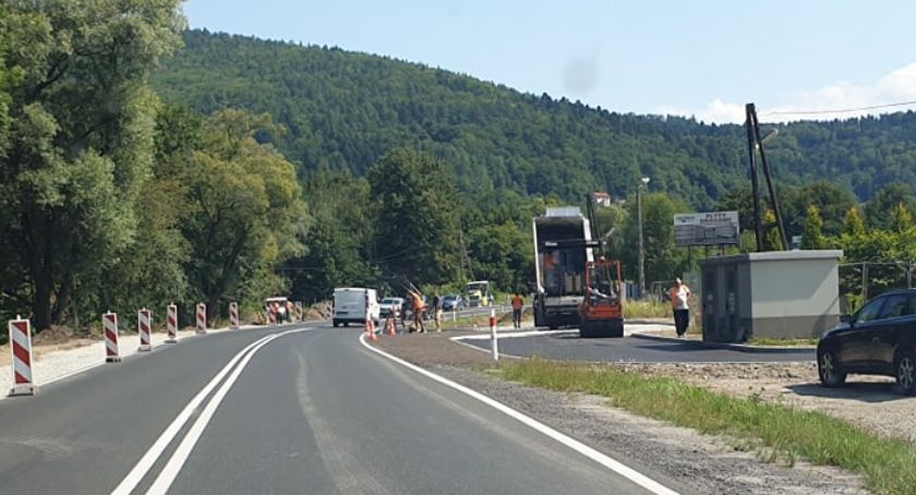 Szykują się zmiany w organizacji ruchu między Suchą Beskidzką a Zembrzycami 