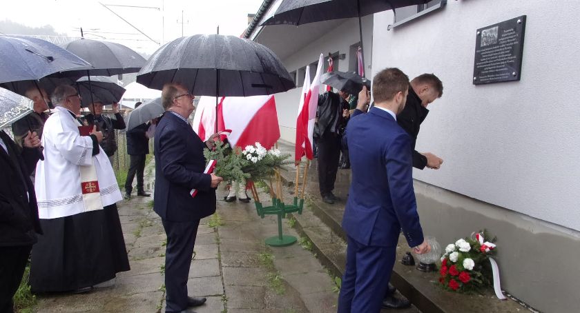 Upamiętniono pociąg pancerny Marszałek Pierwszy i jego załogę 
